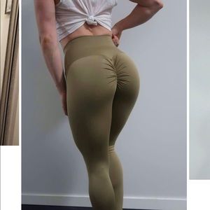Abs2B fitness Scrunch Booty Leggings